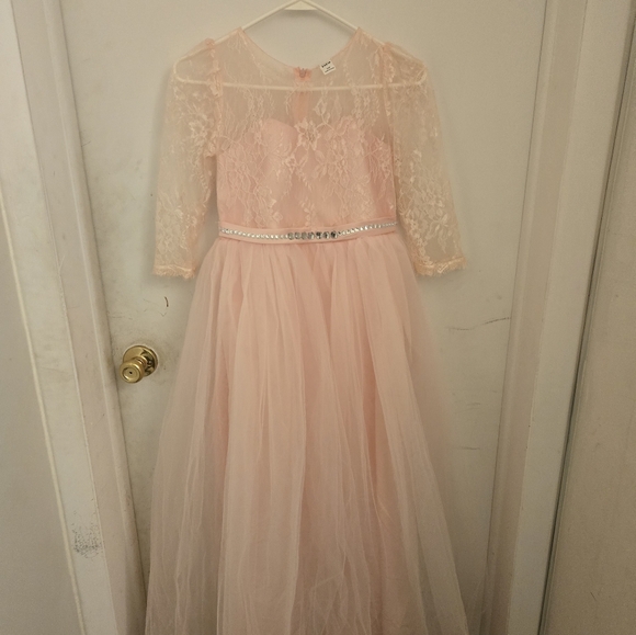 Girls Gown 10/12 - Picture 3 of 4